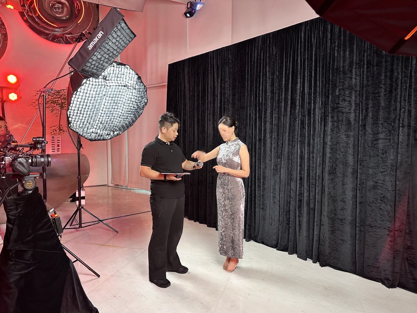 Twin-Camera Light Painting
