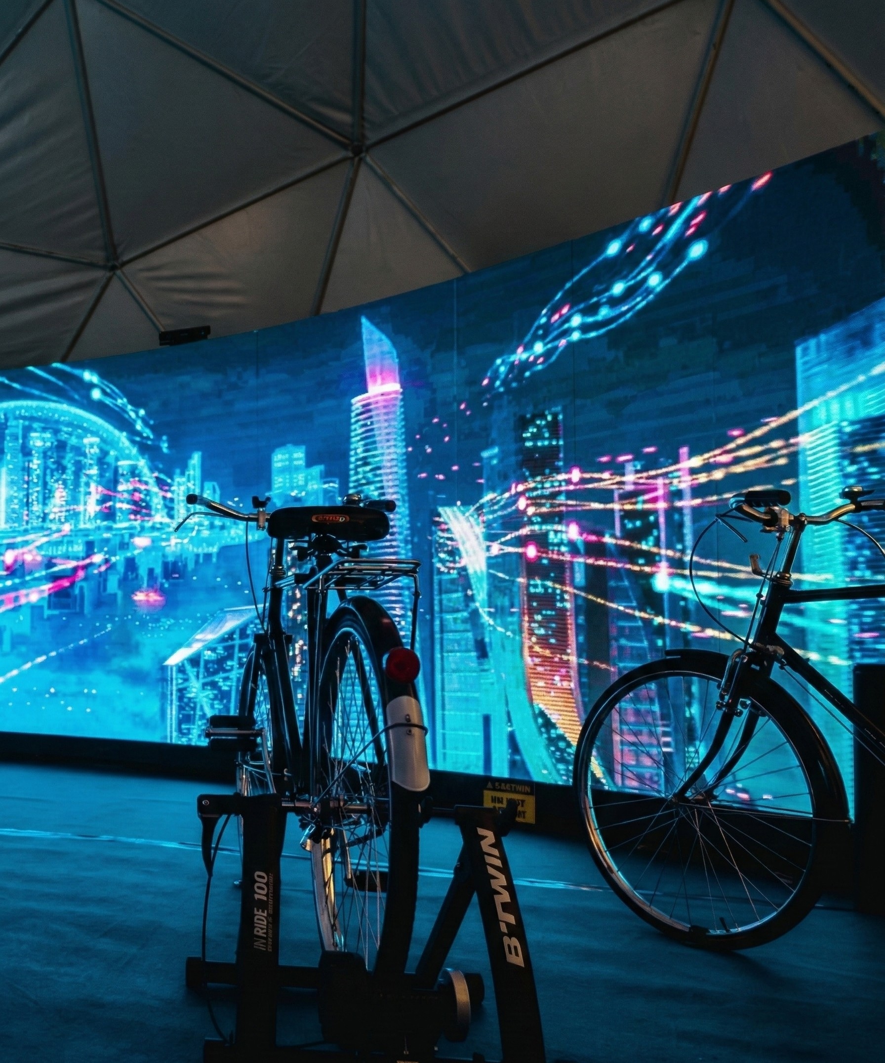 Interactive Projection Dome